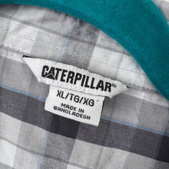 Caterpillar Mens Grey and White Plaid Button Up Tshirt size XL - Picture 2 of 6